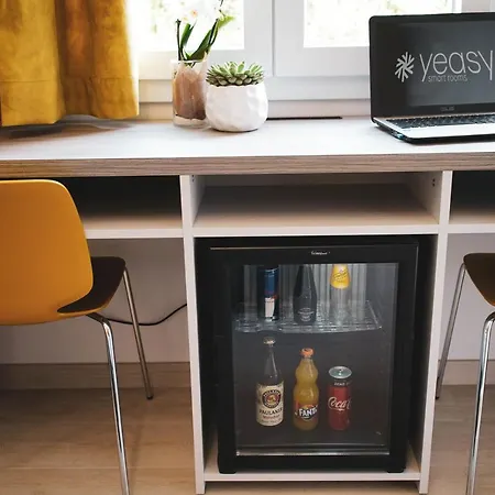 Yeasy Smart Guest house