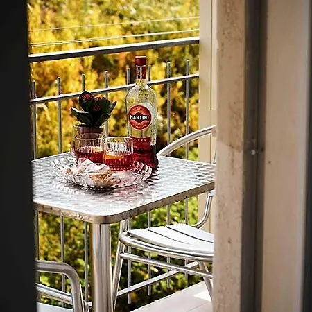 Yeasy Smart Guest house 4*